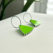 Load image into Gallery viewer, Acrylic Stripe Edge Earrings