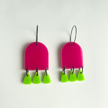 Load image into Gallery viewer, Acrylic Pink and Green Fringe
