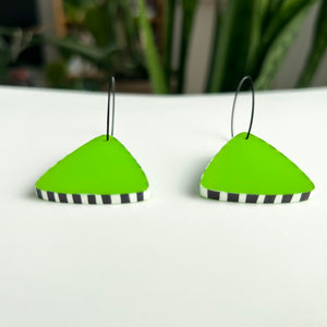 Acrylic Stripe Edge Earrings