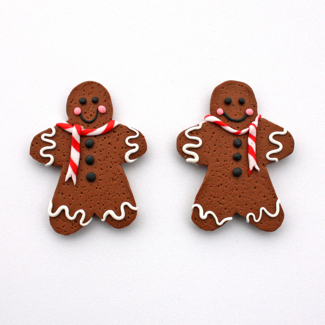 Adorable gingerbread men studs with realistic white icing and a cute red and white stripy scarf! A completely one of a kind, unique and intricately detailed piece! Just one pair available.